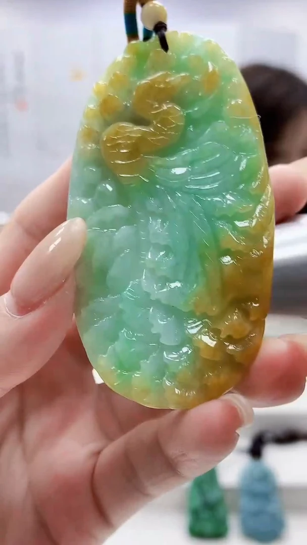 未镶嵌定制翡翠4957lr-毛货挂件292