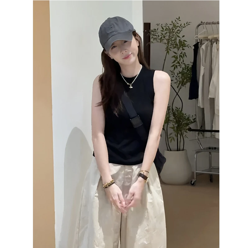 韩系气质简约黑色圆领无袖背心女夏季新款修身显瘦内搭外穿小上衣