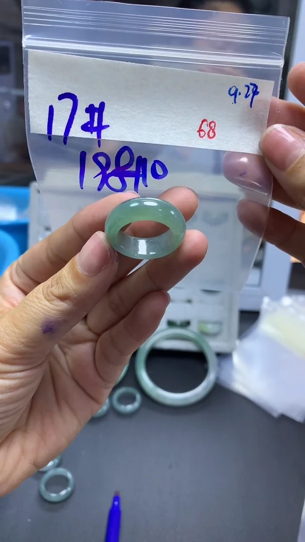 未镶嵌定制翡翠毛货需精细抛光拍一发一