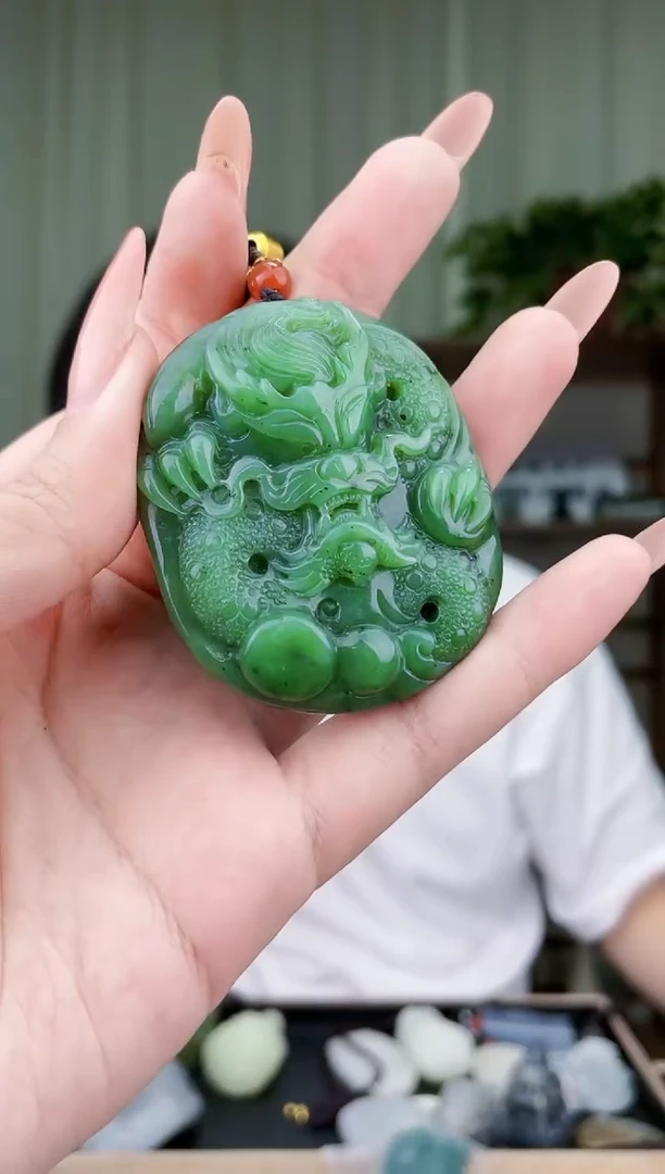未镶嵌和田玉挂件共****盛拍一发一，多样性发货！