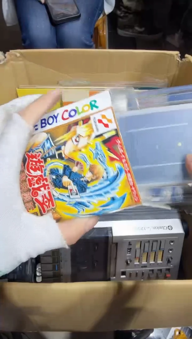 8新q****y  024 中古商品，瑕疵品，不保好坏。