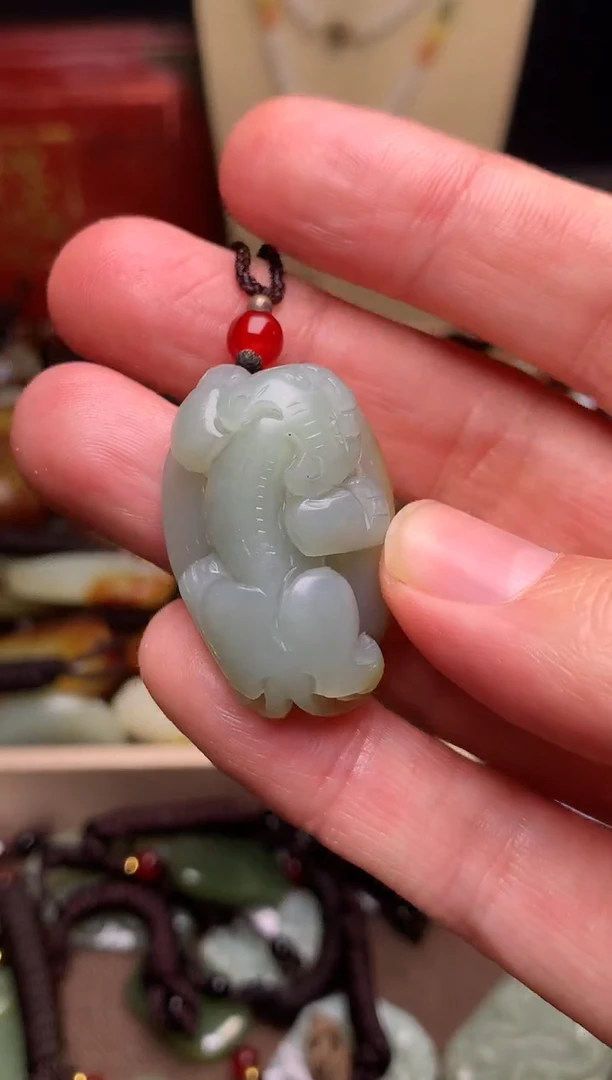 颈饰未镶嵌和田玉新疆料青海料清水和田玉吊坠