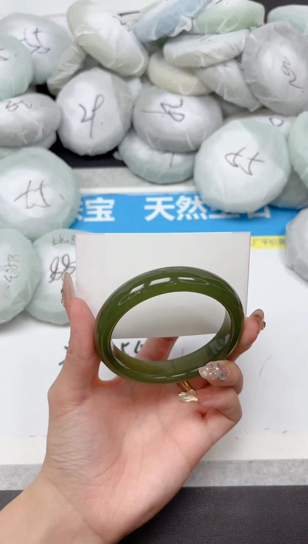 未镶嵌手镯石英质玉242-57.3