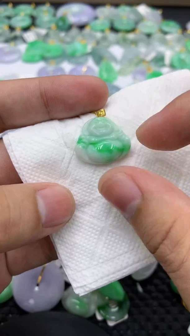 颈饰18K金镶嵌翡翠天然缅甸翡翠A货