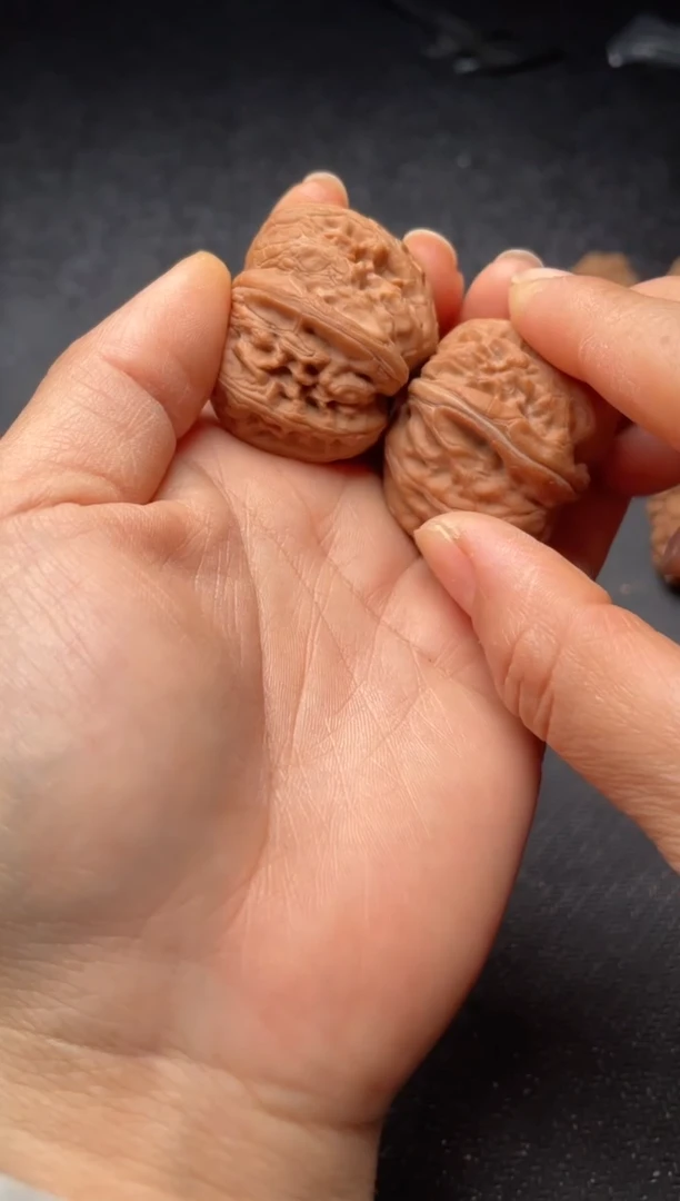 把件文玩核桃w250  元宝 39尺