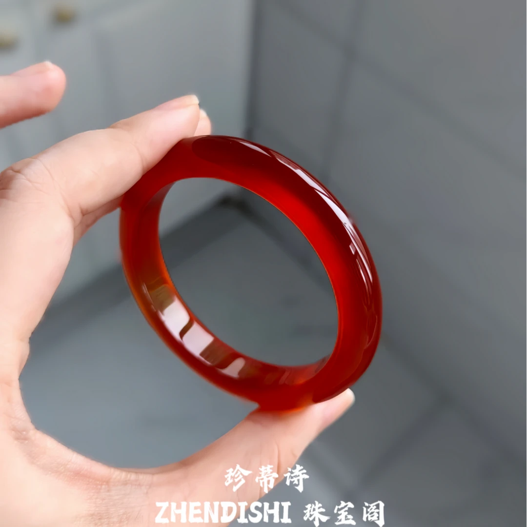 天然玛瑙手镯红色玉髓手镯女正品中国红玉髓玉镯高级感镯子送礼物