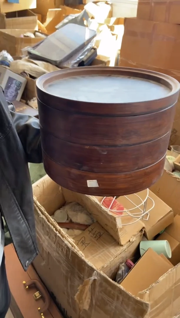 无运费险有瑕疵的摄影的产品有使用过的痕迹有点脏介意勿拍