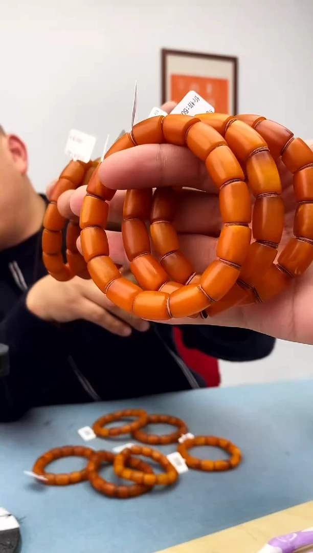 【闪购商品】蜜蜡珠宝奇石未镶嵌假一罚十，多样性发一件