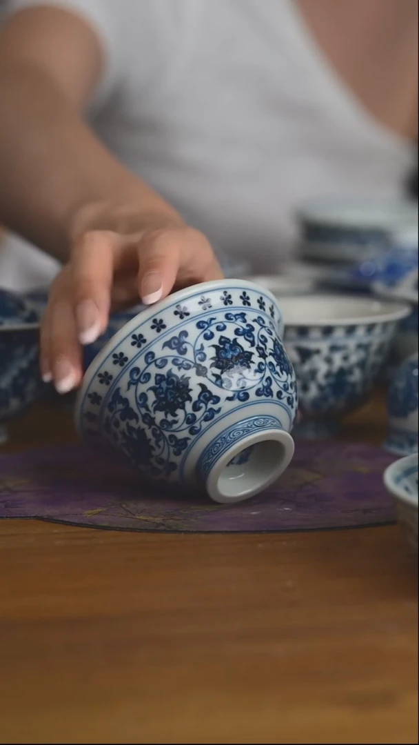 杯子微瑕缠枝莲压手杯100cc