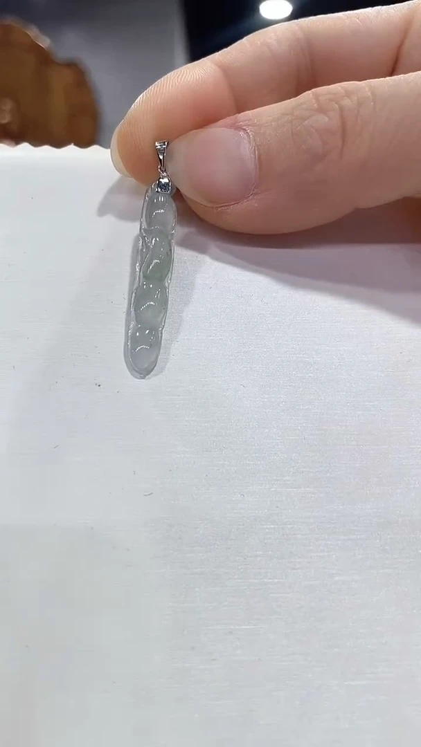 吊坠(不含链)18K金镶嵌翡翠75