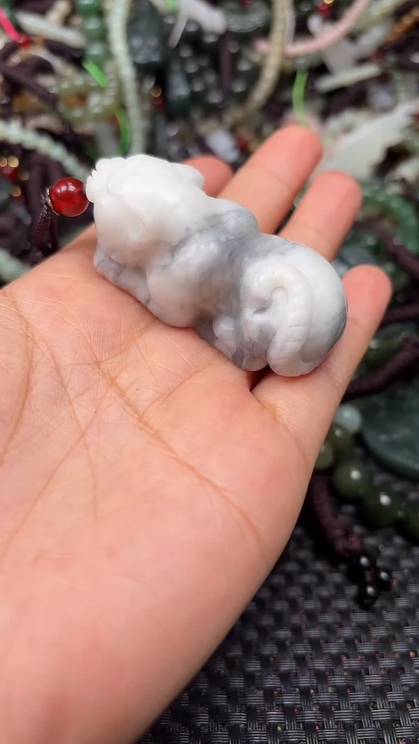 和田玉未镶嵌颈饰1