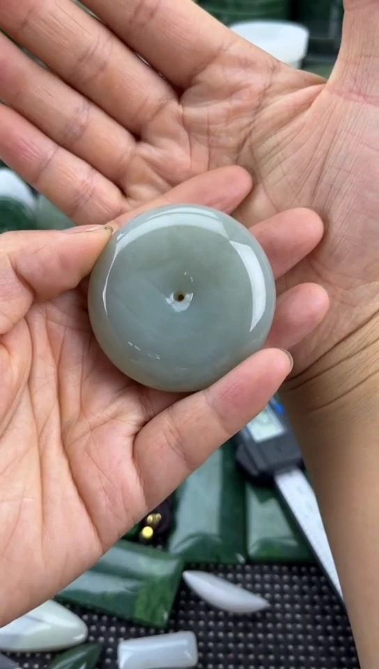 和田玉未镶嵌珠宝半成品扣子