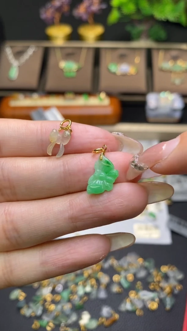 翡翠18K金镶嵌颈饰净货12554