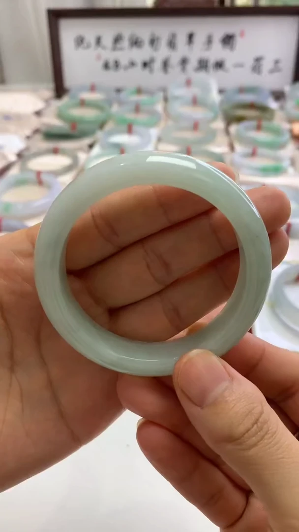 未镶嵌手镯翡翠53.8葡萄肉