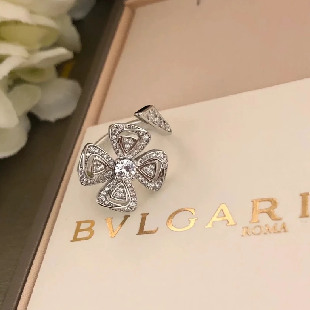 99新 BVLGARI/宝格丽 小花6欢 咏绽四叶草戒指18K白金54 19年整套