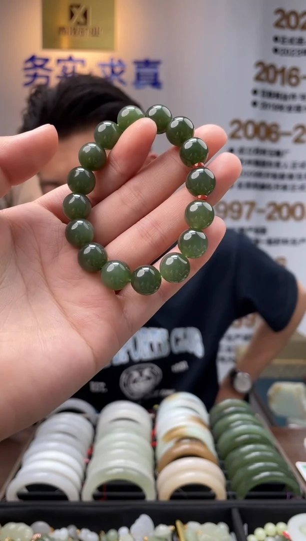手串未镶嵌和田玉高品沙枣青卡12mm手串一条