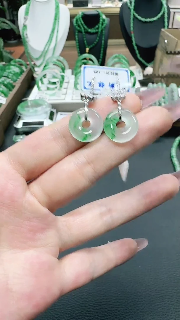 未镶嵌1石英质玉（非洲翠）/1539