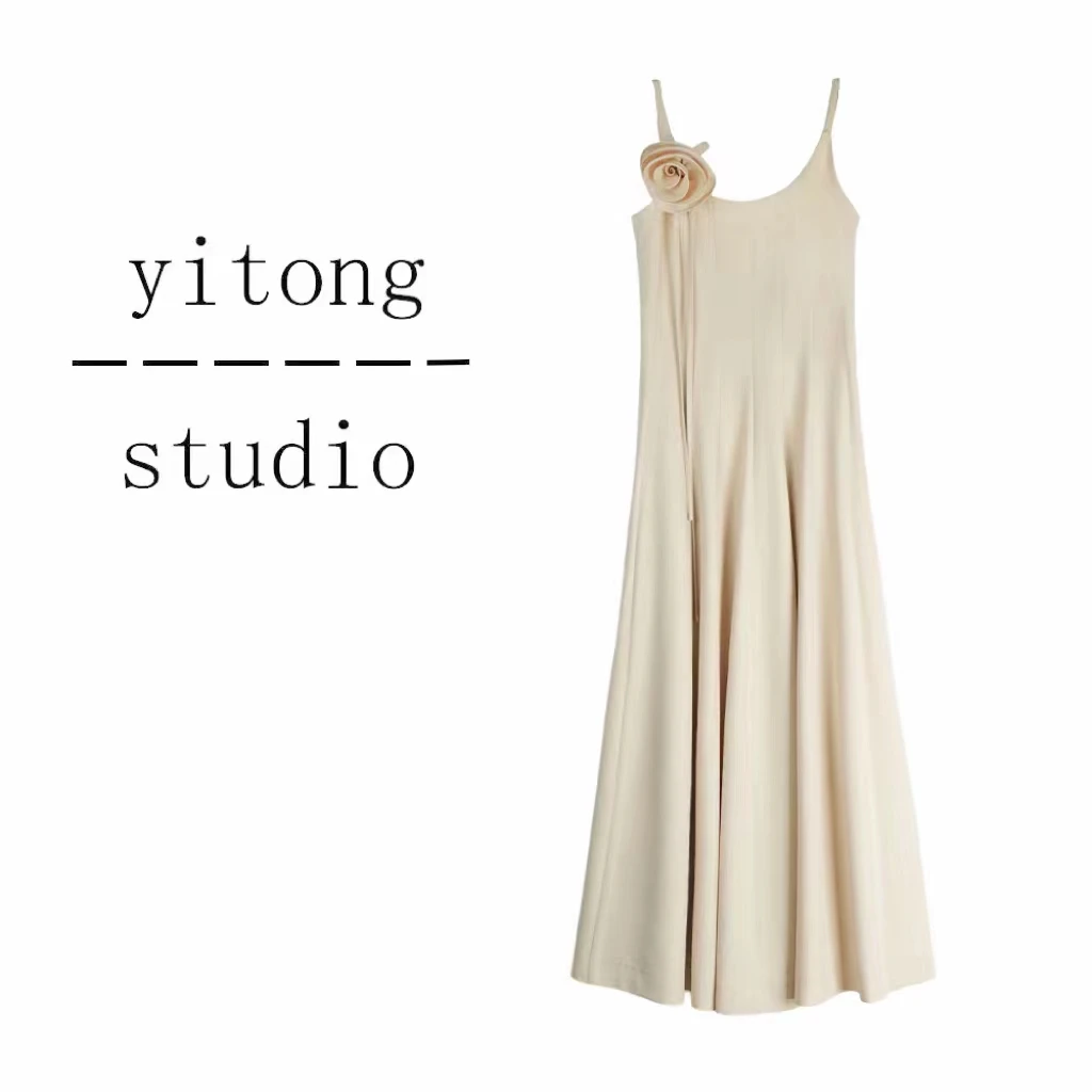 【一桐清仓】【赫本美学】轻奢设计师法式黑色女装连衣裙4CLZB6117