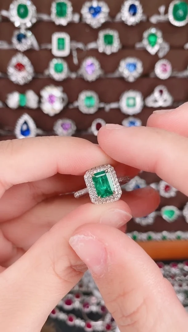 【闪购商品】祖母绿18K金戒指18K金镶嵌1