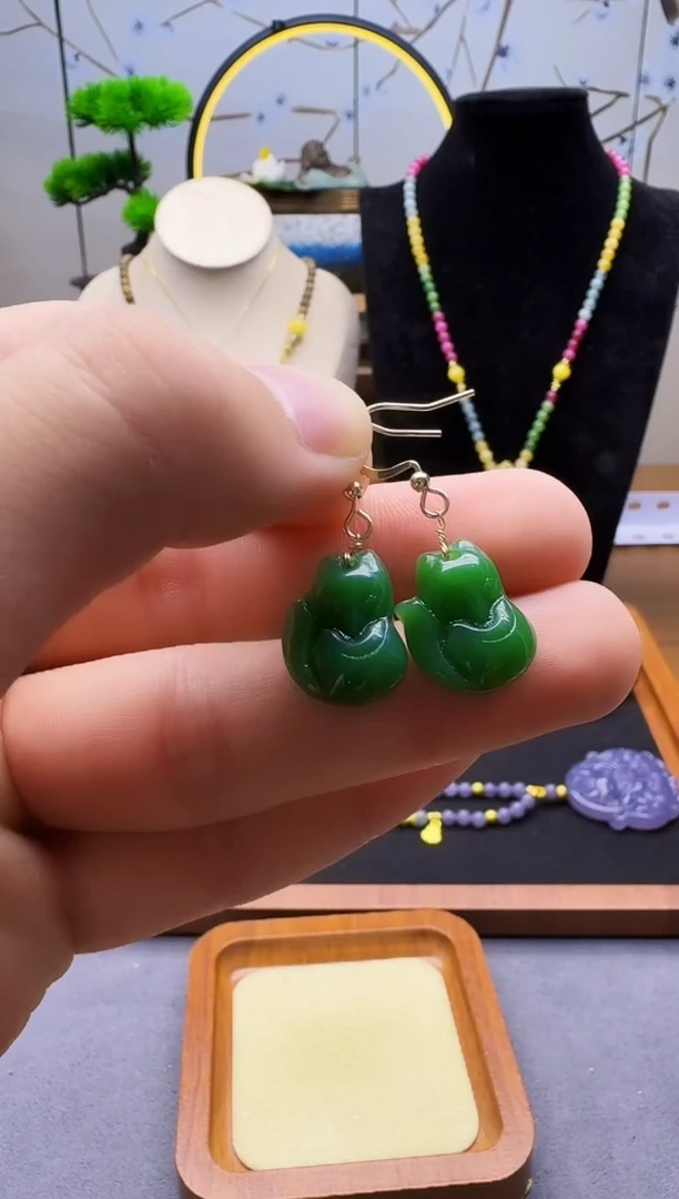 和田玉14K金镶嵌耳饰E135