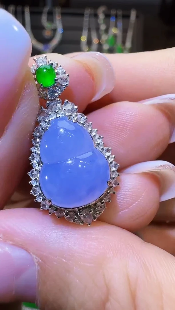 吊坠(不含链)18K金镶嵌翡翠葫芦