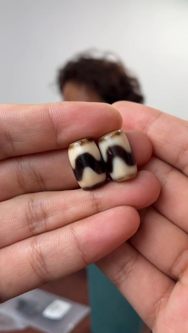 未镶嵌项链玛瑙/玉髓噶玛珠宝