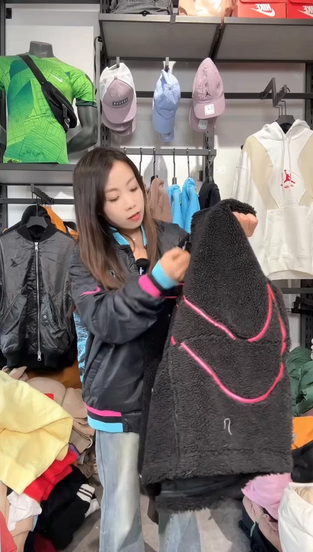 1189编码 瑕疵款直播间过款为准 尺码  身高  L