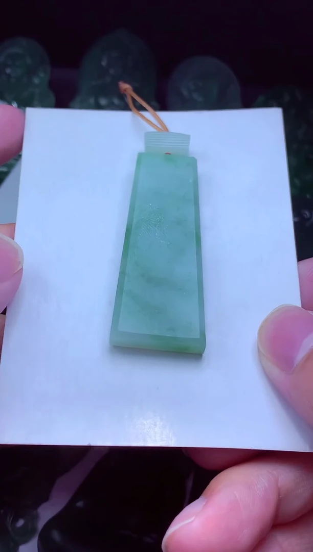 未镶嵌定制翡翠阿*天然缅甸翡翠A货毛货吊坠