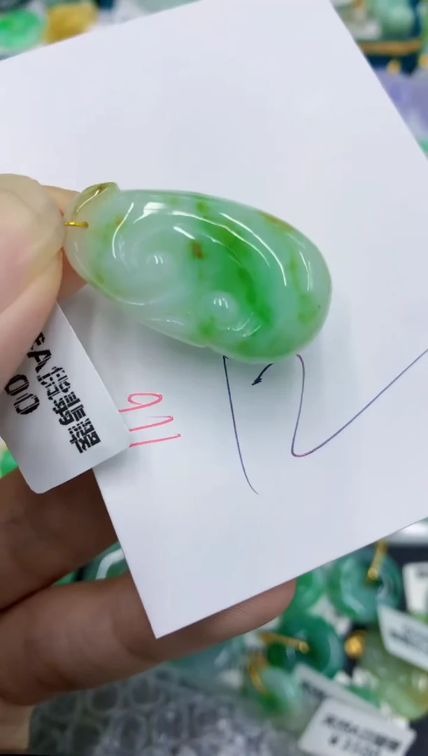 翡翠未镶嵌颈饰1111111111