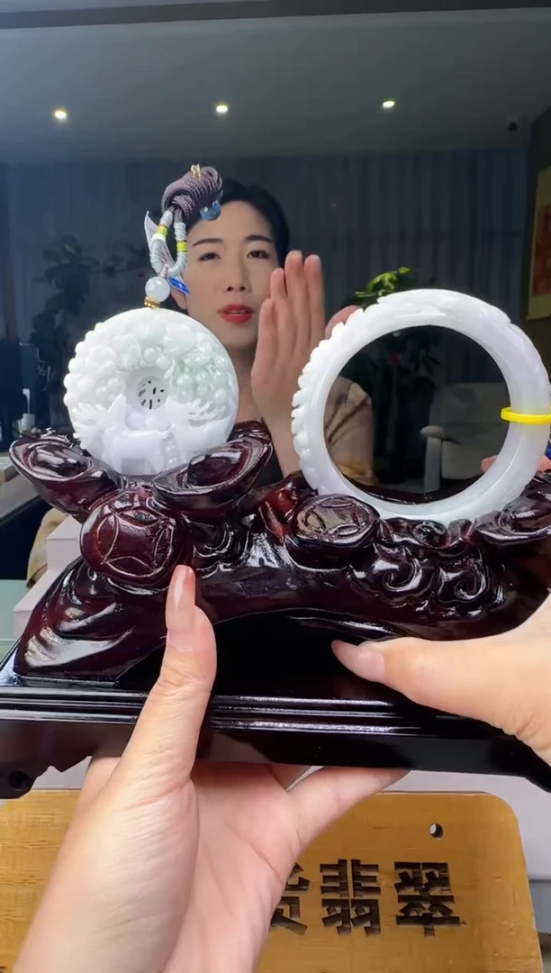 翡翠摆件未镶嵌YL@@960Q3J17951