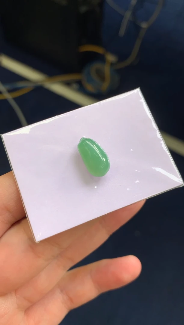 定制翡翠未镶嵌花****y翡翠