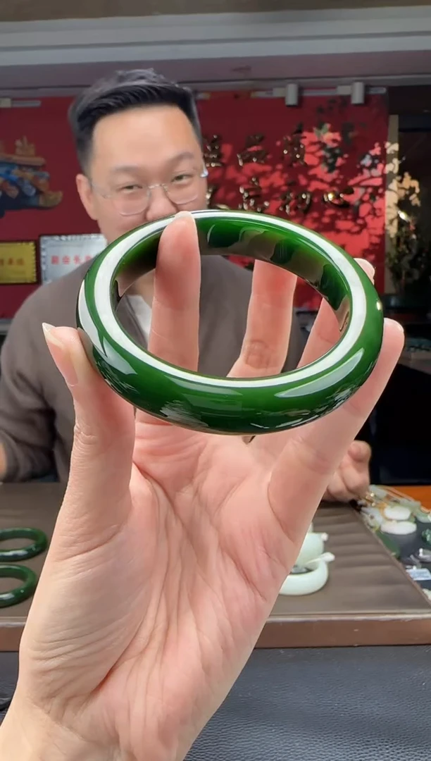 颈饰未镶嵌和田玉碧玉正装手镯54-60