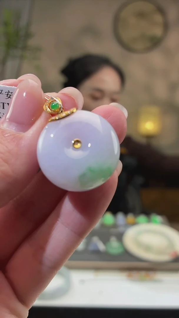 吊坠(不含链)18K金镶嵌翡翠平安扣