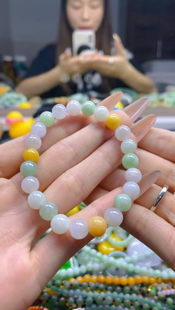 翡翠未镶嵌颈饰8MM/K/翡翠A货,一件也是批发价