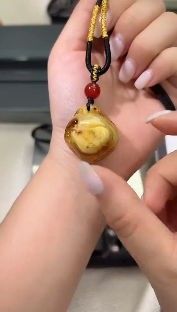 裸石琥珀未镶嵌琥珀蜜蜡吊坠