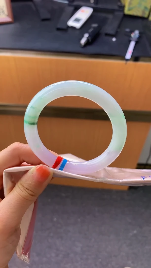 未镶嵌手镯翡翠-Q72 圈口53.6