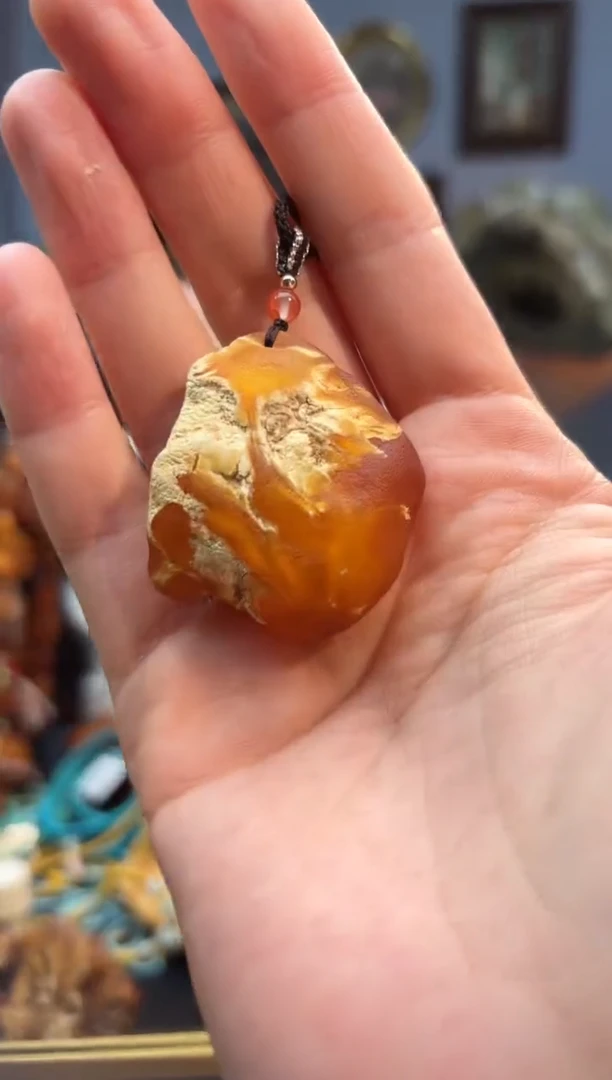 琥珀颈饰未镶嵌吊坠