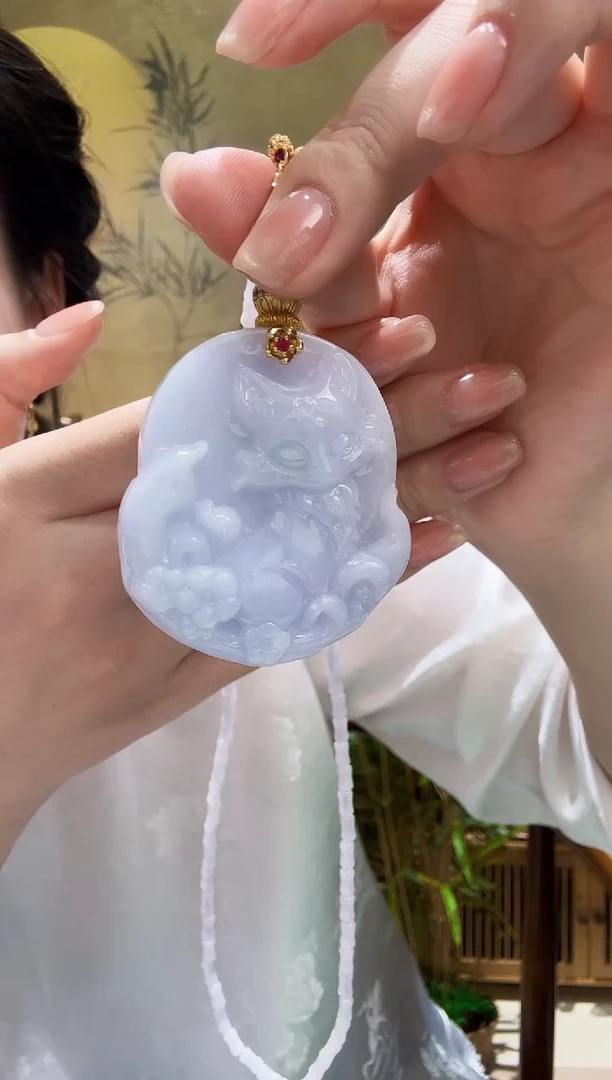 颈饰未镶嵌翡翠吊坠