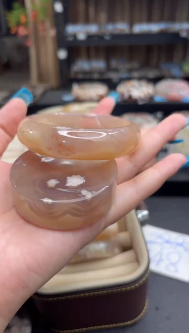 未镶嵌手镯石英质玉60(61圈赠送镯心)