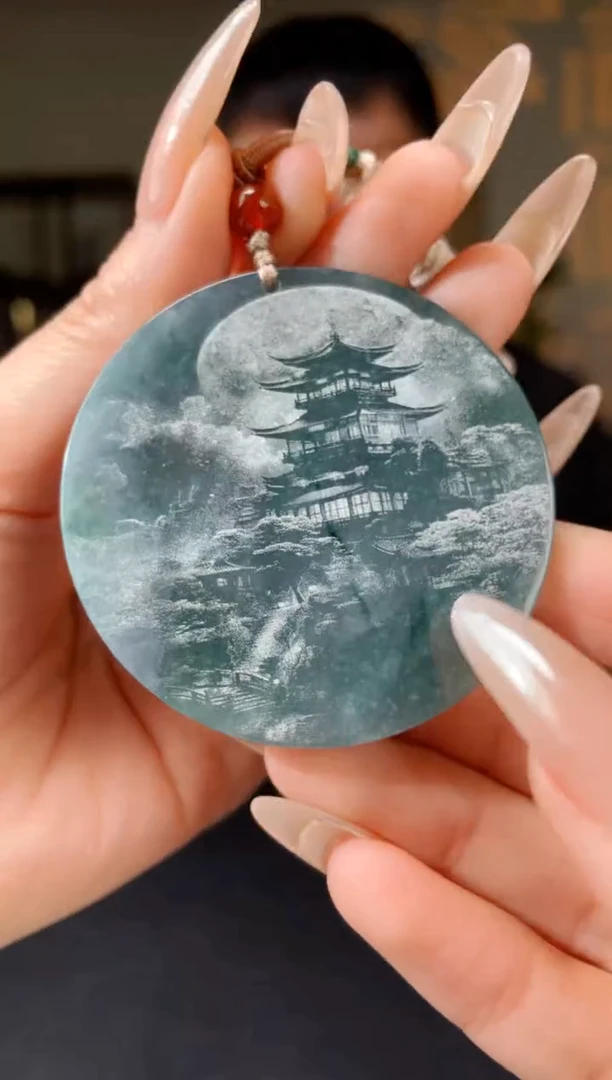 【闪购商品】翡翠颈饰未镶嵌天然翡翠A货山水