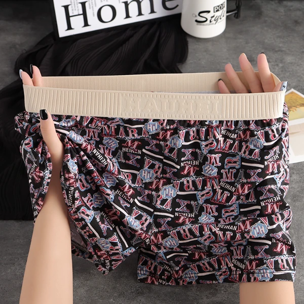 新款男士内裤男棉质平角裤男生透气宽松四角裤个性印花短裤头