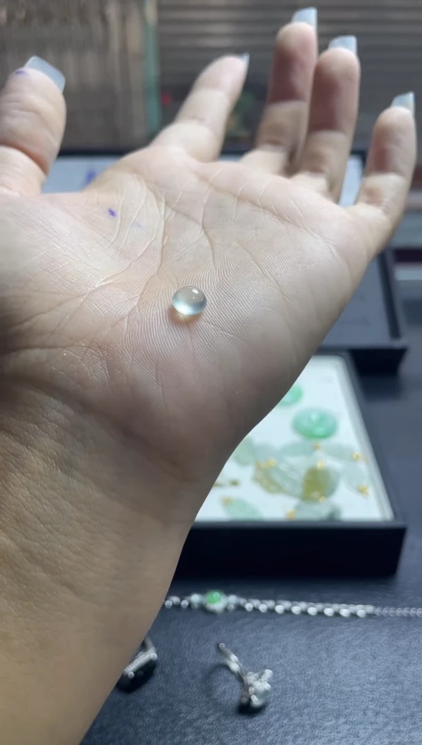 未镶嵌定制翡翠蛋面