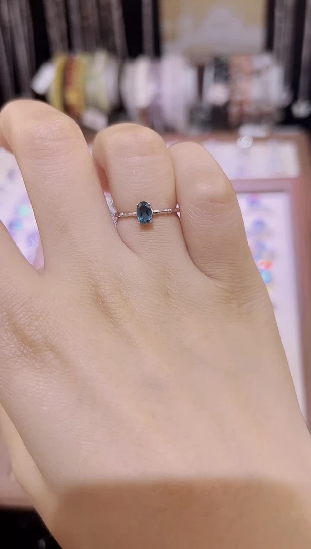 托帕石戒指银S925镶嵌托帕石戒指