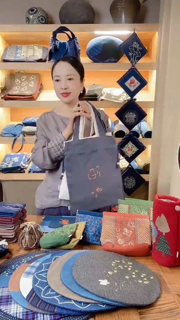 棉灰色福来抽绳手提包