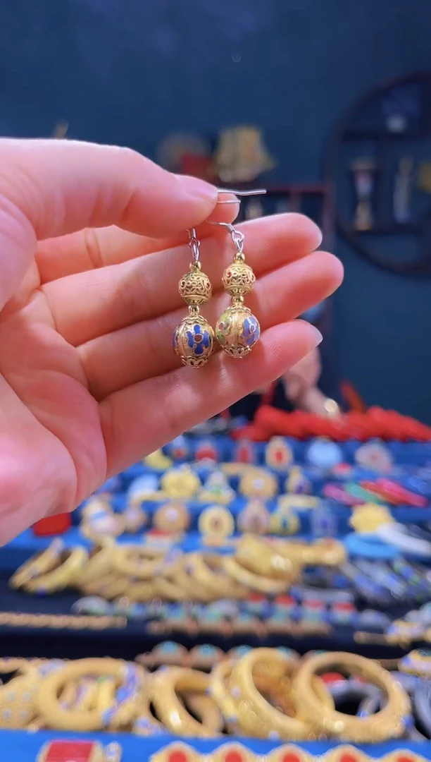 【闪购商品】非遗绝技 景泰蓝金地瓜棱耳环