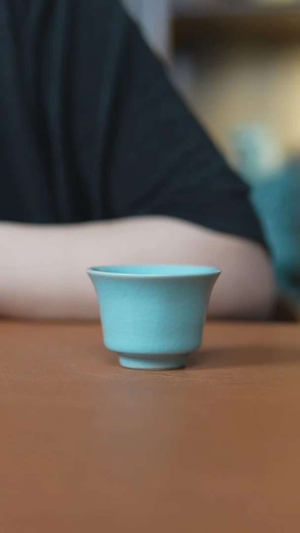 杯仿古天青小马蹄杯微瑕