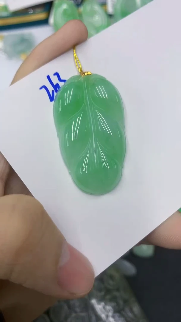 颈饰18K金镶嵌翡翠11111111