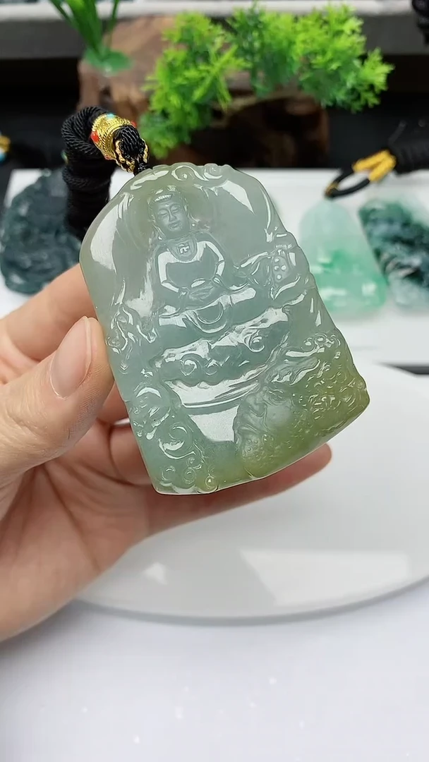 【闪购商品】翡翠颈饰未镶嵌