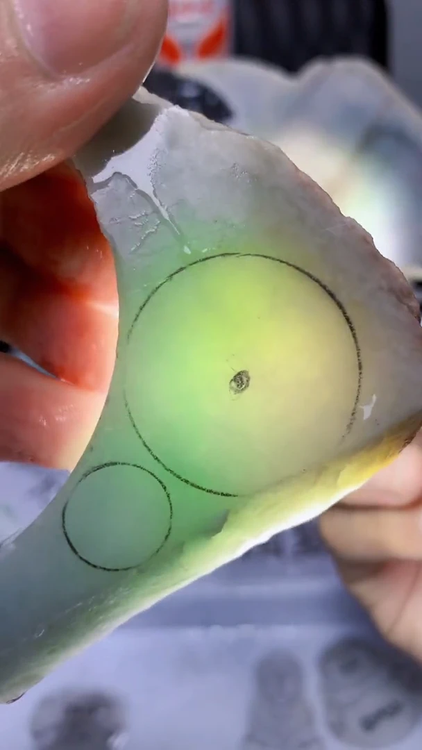 翡翠裸石缅甸天然A货8876