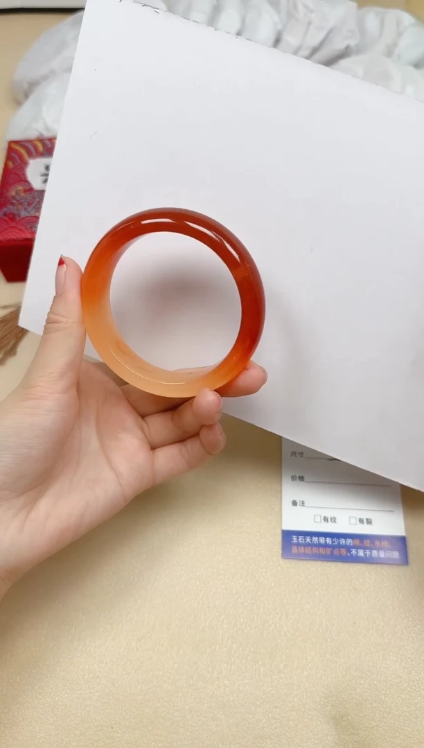 石英质玉手镯未镶嵌173/58